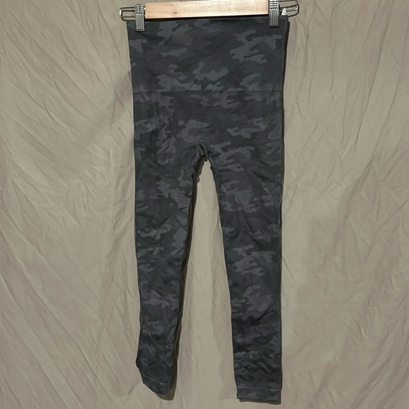 Spanx leggings - Picture 1 of 2